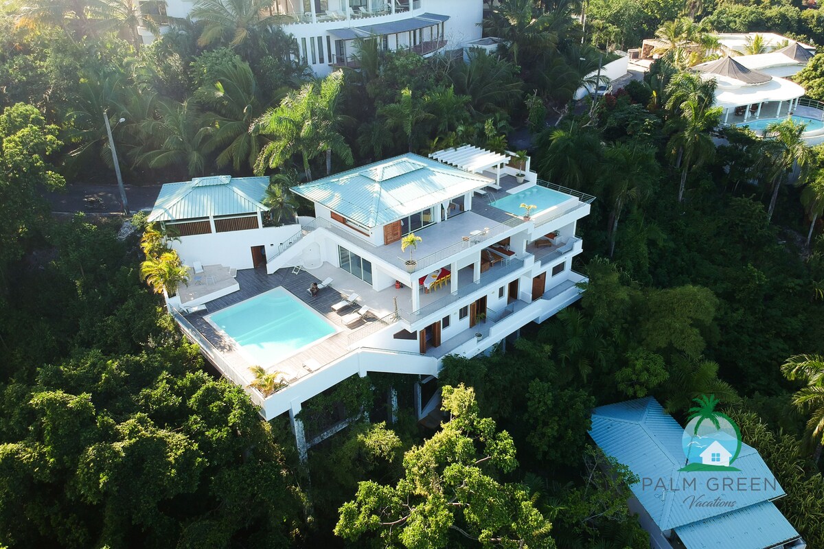 Luxury Villa | Terrace/patio