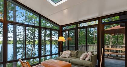 Lakefront home w/ deck, grill, fireplace, firepit, AC, & WiFi