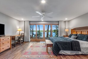 3 عدّة غرف نوم ومكواة/لوح كي وإنترنت مجاني وملاءات أسرّة