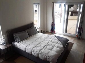 واي فاي مجانًا وملاءات أسرّة