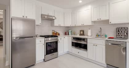 Georgetown - 1-BR- Apt #1-450 SF (Near CAMPUS)