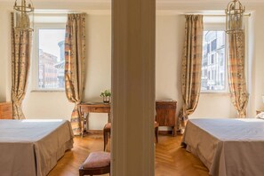 4 makuuhuonetta, silitysrauta/-lauta, Wi-Fi, vuodevaatteet