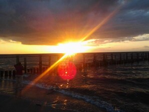 Unclassified image, 3 of 27, button - Modern vacation apartment right on the beach with balcony - Residenz am Strand (Zingst)