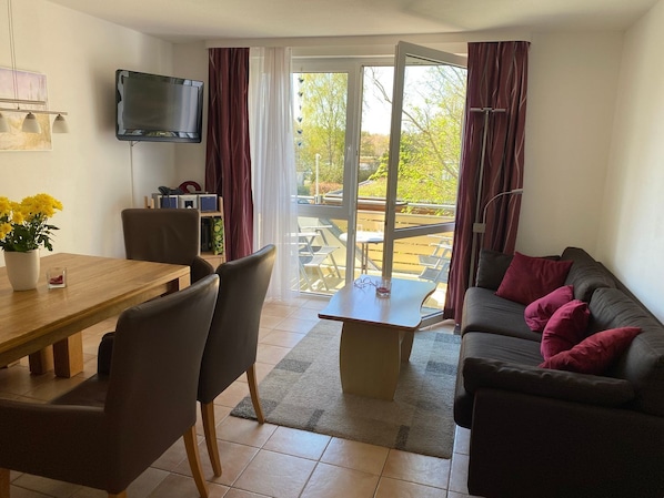 Unclassified image, 1 of 41, button