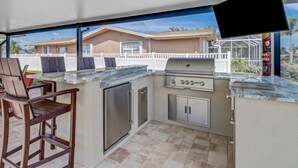 Exterior - 1320 SE 21st Ter (Cape Coral)