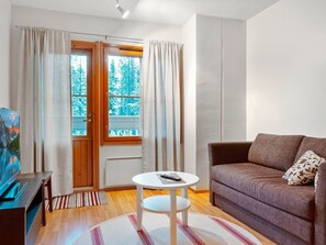 Een televisie en een dvd-speler