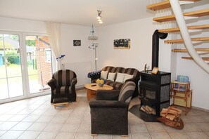 Unclassified image, 3 of 18, button - Strandläufer - Gemütliches Doppelhaus in Ruhiger Lage (Norden)