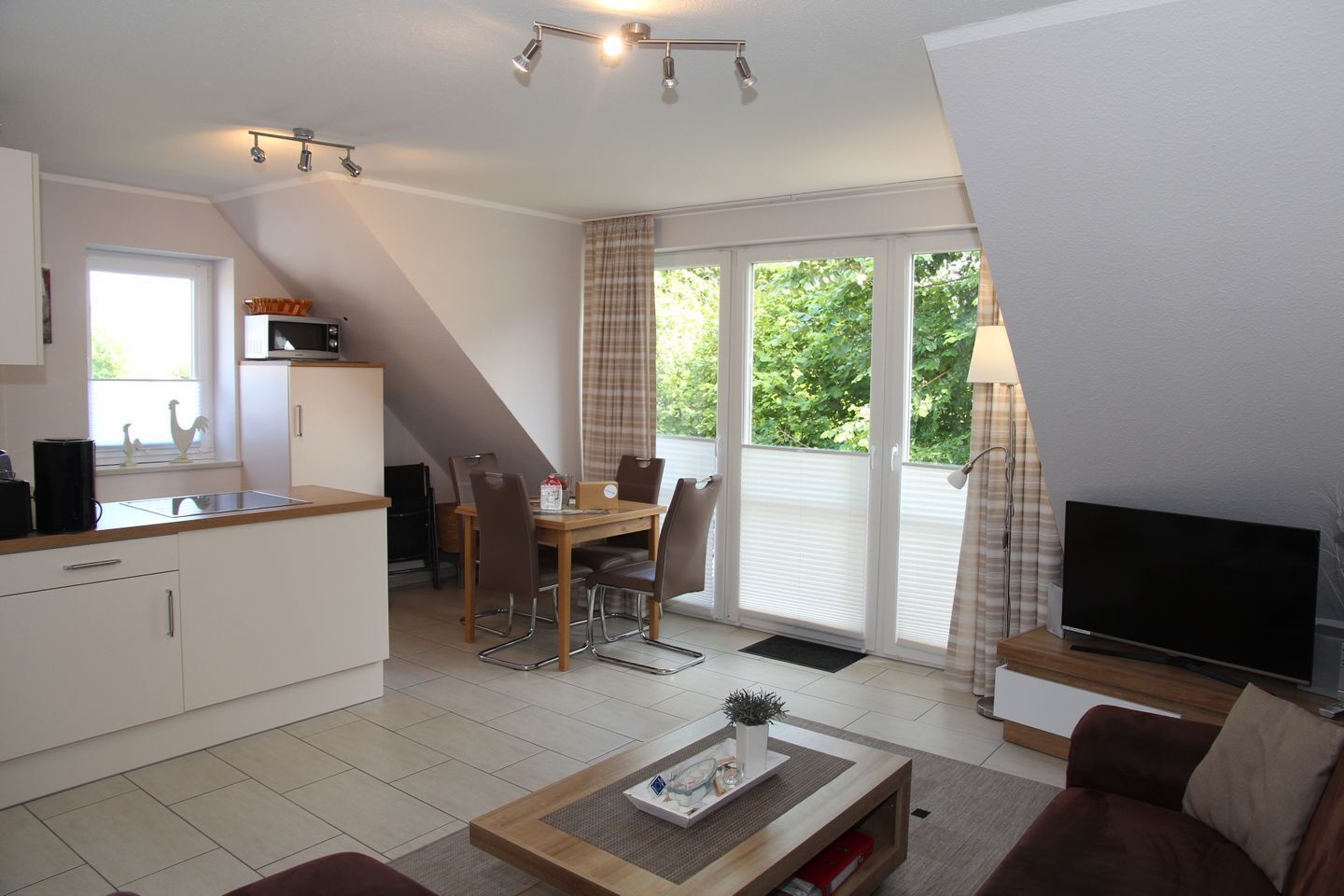 Téléviseur, chaîne audio