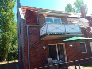 Exterior - Dina - Schöne Erdgeschosswohnung in Zentraler Lage (Krummhörn)