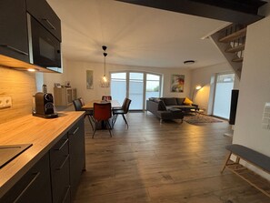 Interior - Meer & Mehr - 85sqm vacation home for 4 persons with infrared cabin, terrace and (Krummhörn)