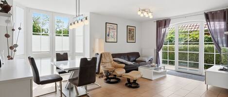 TV, DVD player, stereo