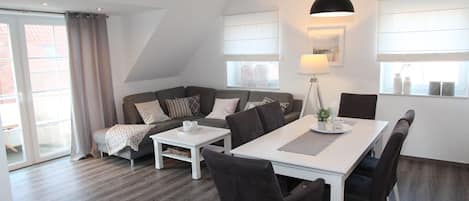 Fernseher, Stereoanlage