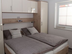 2 Schlafzimmer, Bügeleisen/Bügelbrett, WLAN