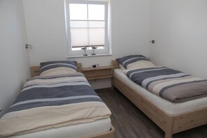 2 Schlafzimmer, Bügeleisen/Bügelbrett, WLAN