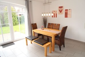 Unclassified image, 3 of 15, button