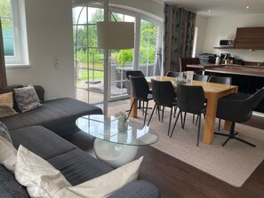 TV, fireplace, DVD player, stereo