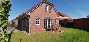 Exterior - Dat Hygge Huus - New vacation home in the immediate vicinity of the cutter harbor (Krummhörn)