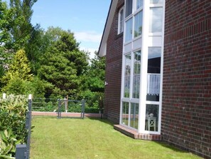 Property grounds - Friesenrose - Cozy vacation apartment near the twin mills (Krummhörn)