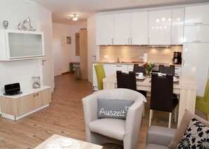 Imagen sin descripción, 2 de 32, botón