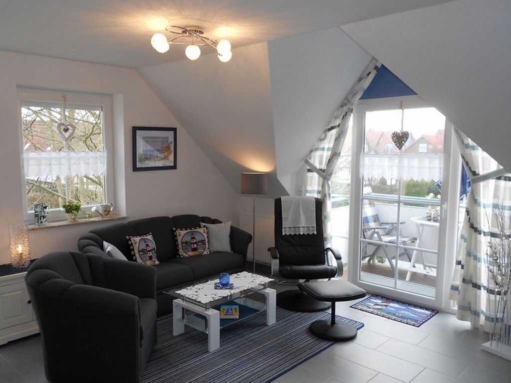 Fernseher, DVD-Player, Stereoanlage