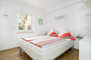 2 Schlafzimmer, Bügeleisen/Bügelbrett, WLAN