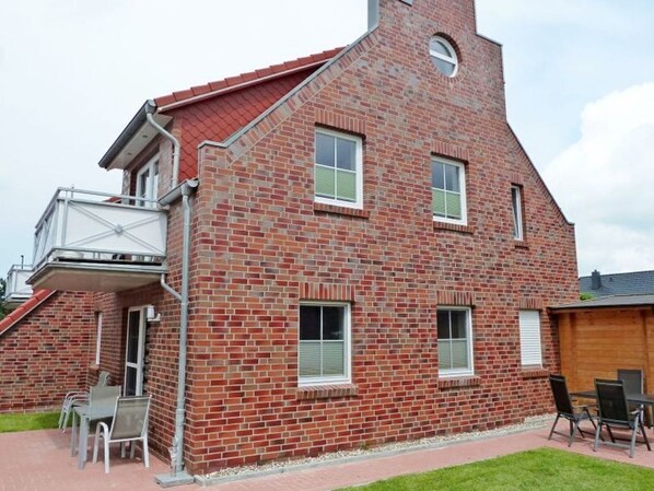 Exterior - Austernfischer - Allergikerfreundliche Ferienwohnung in Zentraler Lage (Krummhörn)