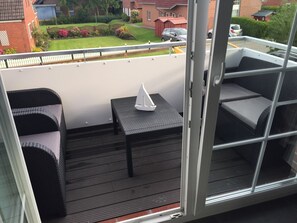 Property grounds - Edi - Modern vacation apartment (65sqm) with balcony for 4 persons at the (Krummhörn)