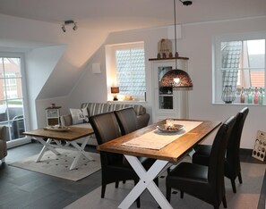 Dining - Edi - Modern vacation apartment (65sqm) with balcony for 4 persons at the (Krummhörn)