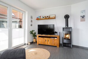 Interior - Löwenzahn - Apartment (70sqm) for 4 persons with terrace and sep. Guest WC (Krummhörn)