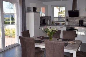 Imagen sin descripción, 3 de 30, botón