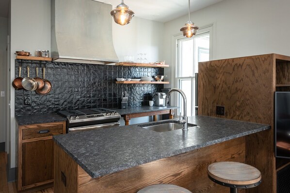 Fridge, oven, stovetop, dishwasher - Blacksmith Apartment| Lux Extended Stay in Belmont (Charlottesville)
