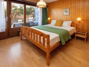 2 habitaciones, tabla de planchar con plancha y wifi 