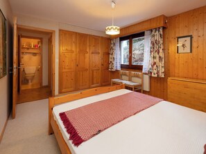 2 Schlafzimmer, Bügeleisen/Bügelbrett, WLAN