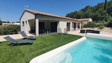 Piscine extérieure, piscine chauffée