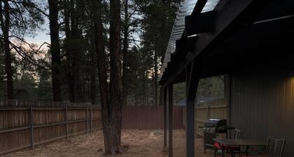 Casita Hideaway • Simple, Dog-Friendly & Trail Access