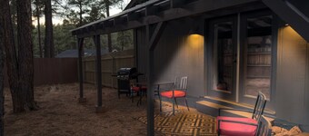 Casita Hideaway • Simple, Dog-Friendly & Trail Access