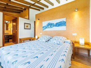 4 bedrooms, iron/ironing board, WiFi - Es Rafalet by Interhome (Llucmajor)
