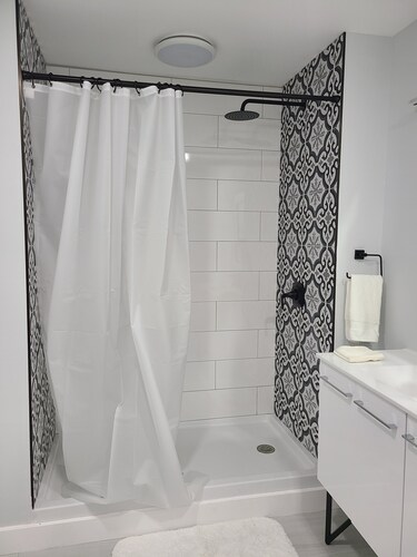 Emmaus contemporary private entrance guest room
