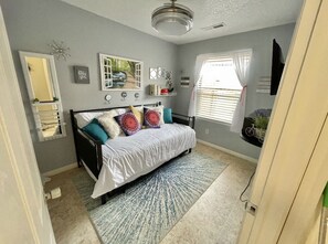 2 bedrooms, free WiFi, bed sheets, wheelchair access