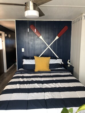 2 bedrooms, iron/ironing board, travel cot, free WiFi