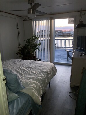 2 chambres, fer et planche à repasser, lit parapluie, Wi-Fi gratuit