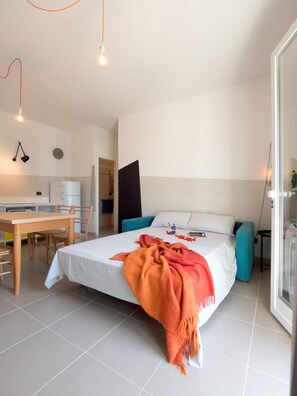 1 chambre, fer et planche à repasser, Wi-Fi, literie fournie