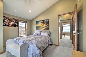 4 slaapkamers, een strijkplank/strijkijzer, internet, beddengoed