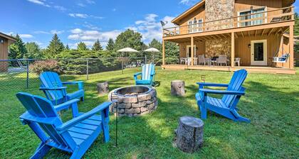 Family Winter Retreat w/ Hot Tub: 14 Mi to Slopes!