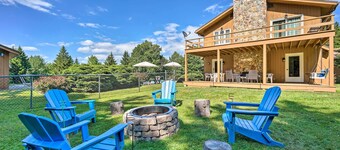 Family Winter Retreat w/ Hot Tub: 14 Mi to Slopes!