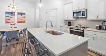 Cozy & Stylish 3BD near LSU