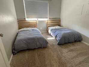 3 Schlafzimmer, Reisekinderbett, WLAN, Bettwäsche
