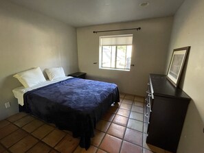 3 Schlafzimmer, Reisekinderbett, WLAN, Bettwäsche