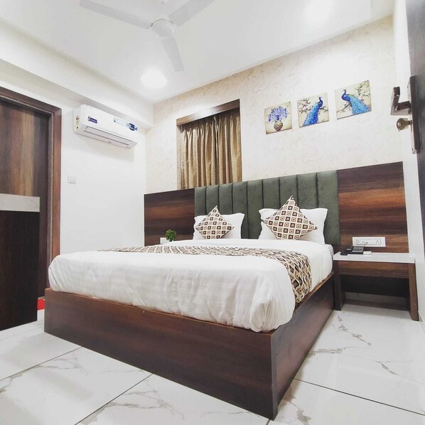 Executive Room | Soundproofing, free WiFi, bed sheets - Hotel Asiana Ahmedabad (Ahmedabad)