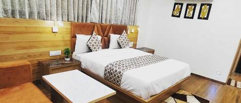 Quarto executivo | Quartos à prova de som, Wi-Fi de cortesia, roupa de cama